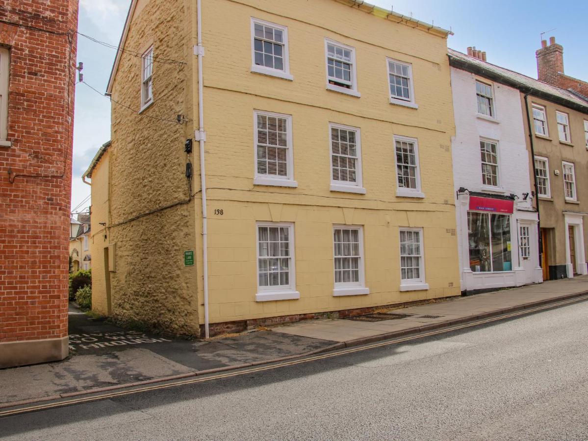 138C Old Star & Garter Mews Apartment Ludlow Exterior photo